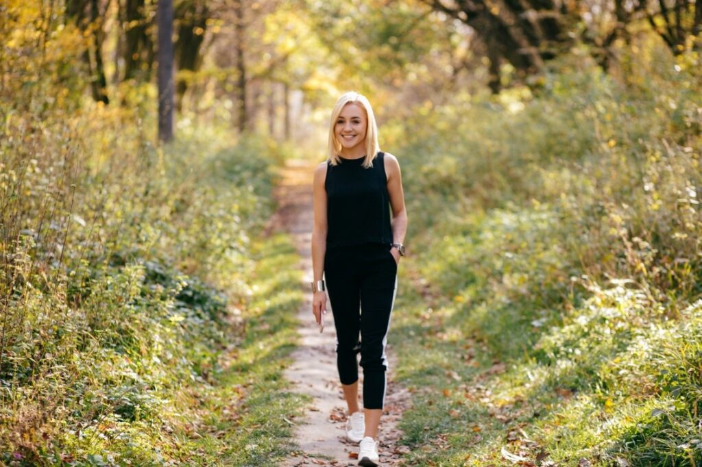 Best Fat Loss and Fitness Tips for Women Over 40 Walk Every Day